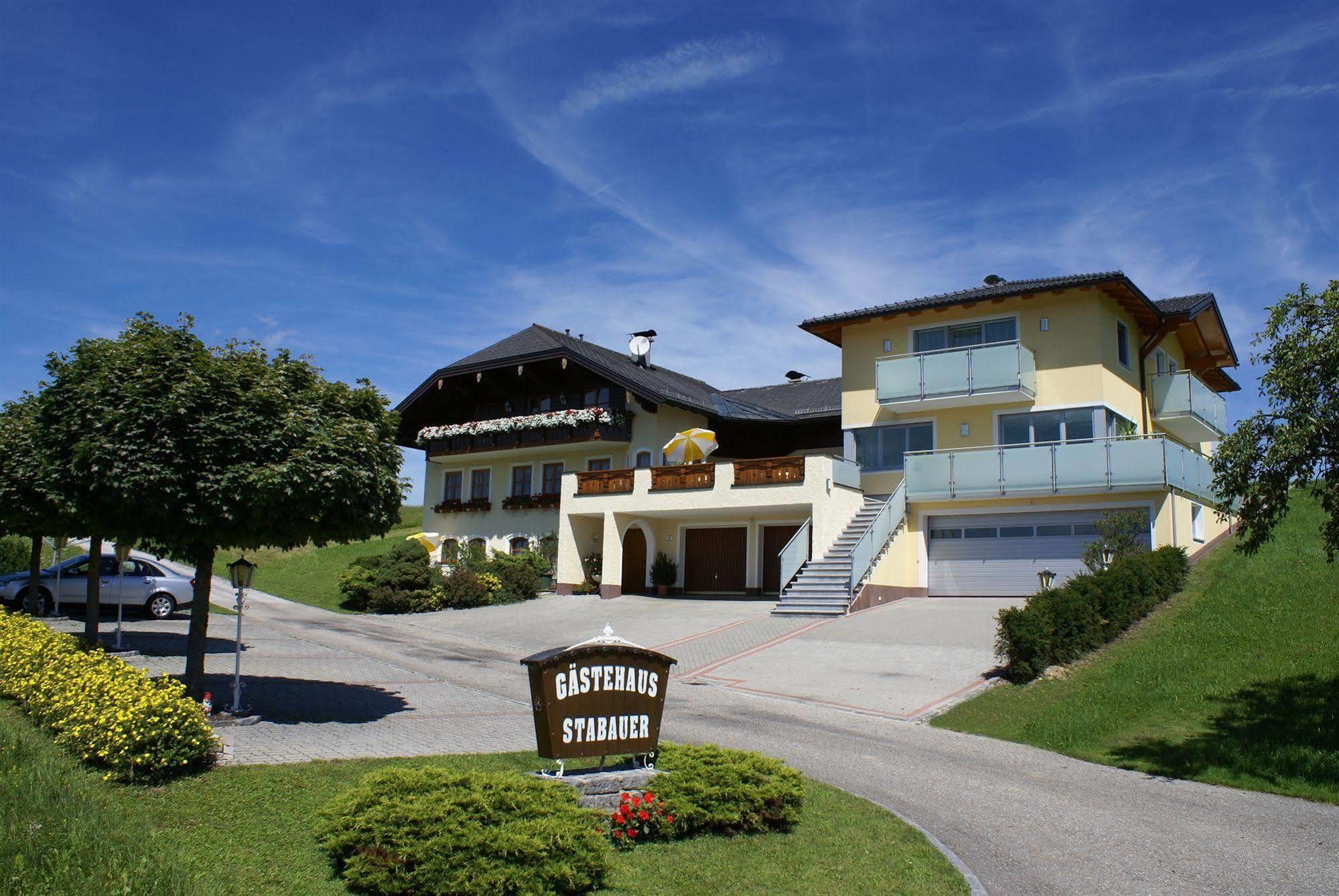 Guest house Gaestehaus Stabauer