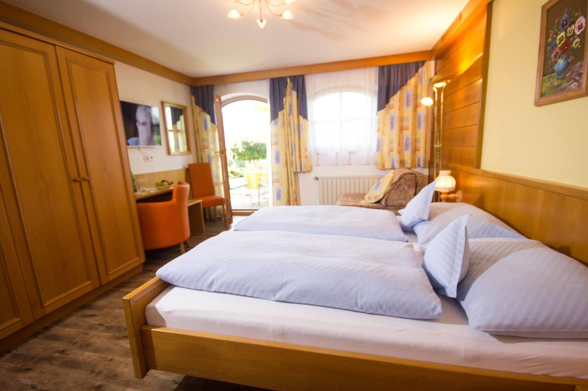 Gaestehaus Stabauer Guest house