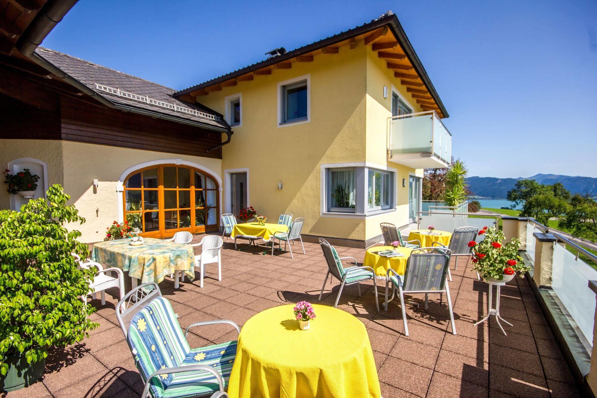 Gaestehaus Stabauer Guest house Mondsee